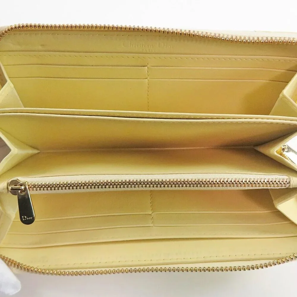 💛CHRISTIAN DIOR Lady Dior Ivory Quilted Long Wallet💛